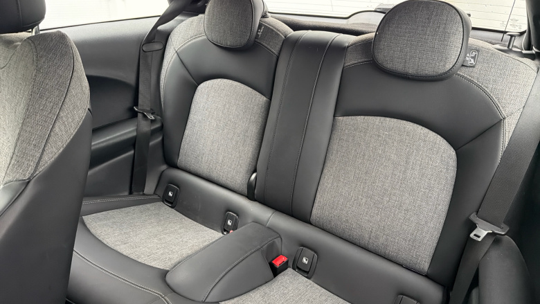 MINI Hatchback 135kW Cooper S Level 2 33kWh 3dr Auto Electric Hatchback